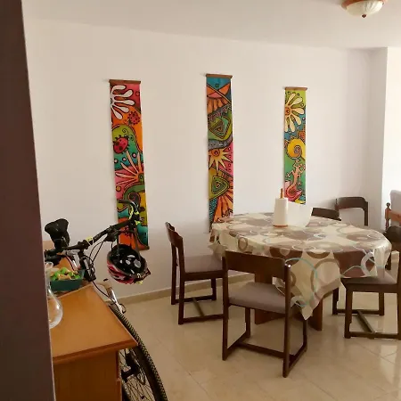Apartamento With 2 Bedrooms In With Wonderful Mountain View *