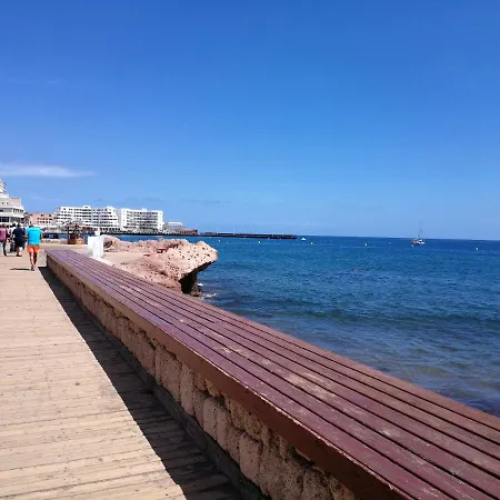 With 2 Bedrooms In With Wonderful Mountain View Apartamento