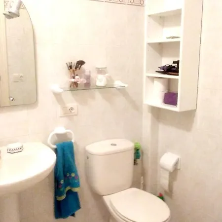 With 2 Bedrooms In With Wonderful Mountain View Apartamento